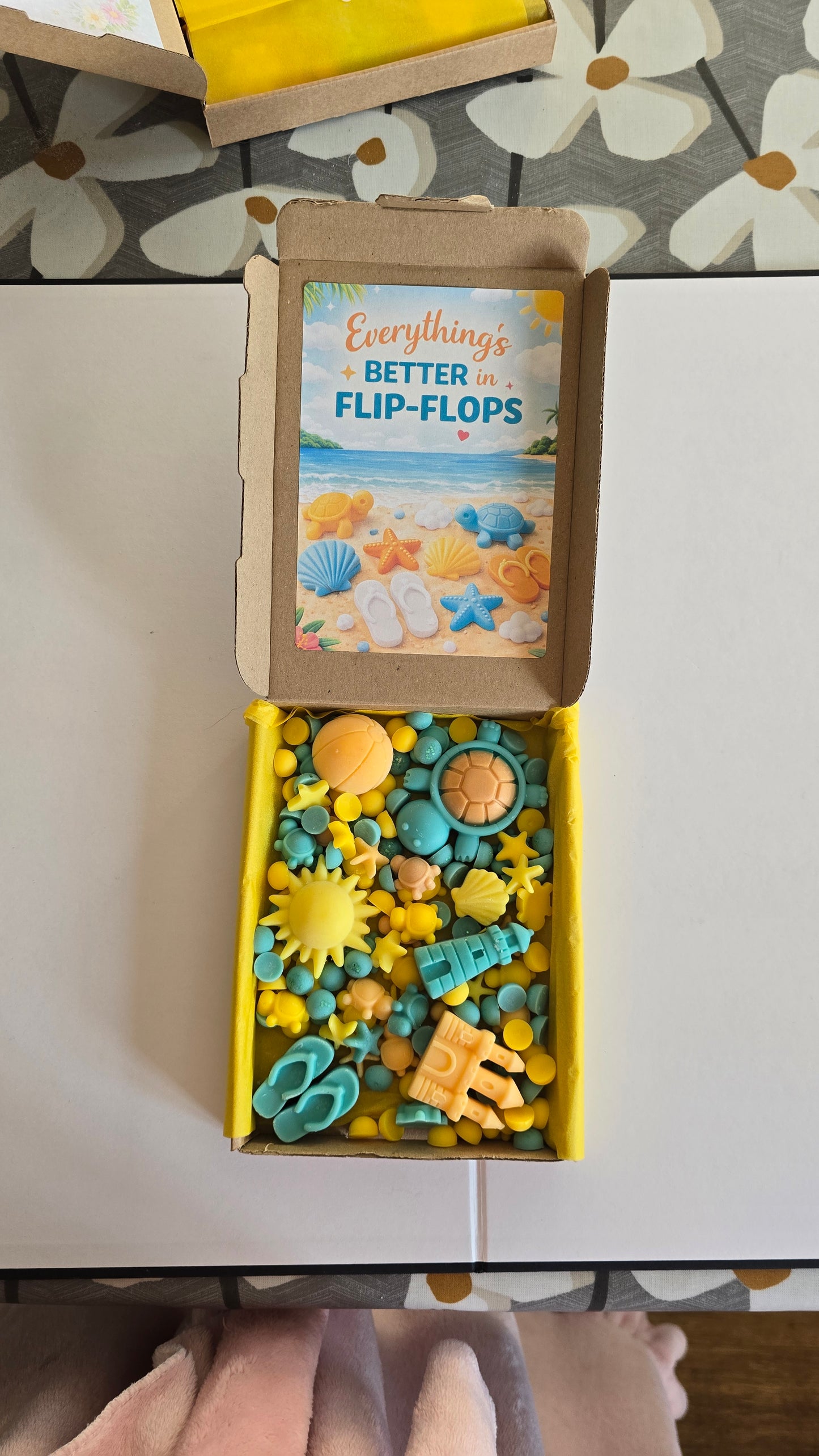 Strong scented choose springtime or summer themed wax melt boxes 150g Long lasting home fragrance
