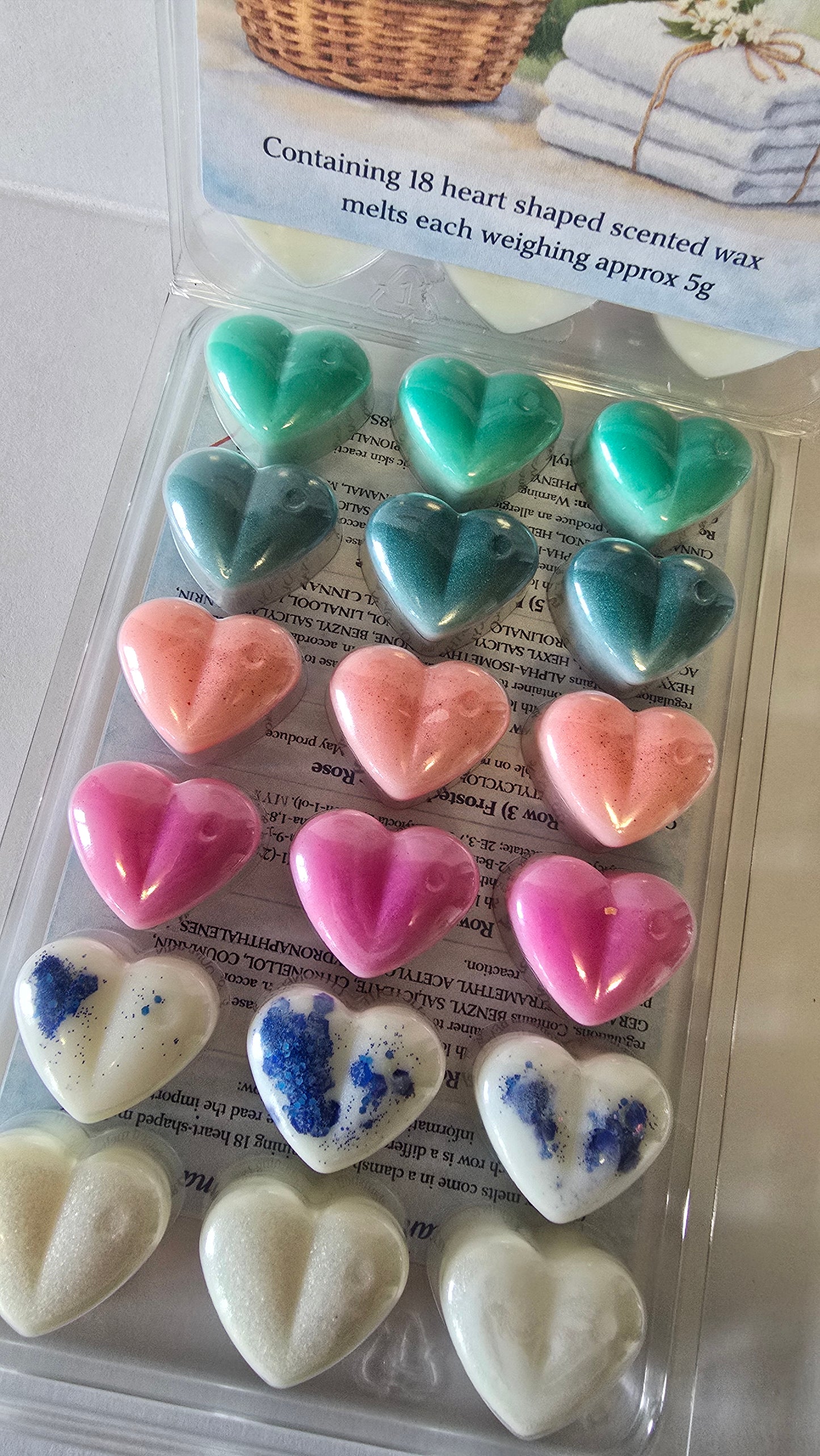 Laundry Days Wax Melt Collection – 18 Heart Wax Melts | Fresh Laundry, Clean Cotton, Linen & Floral Scents | Long Lasting Home Fragrance